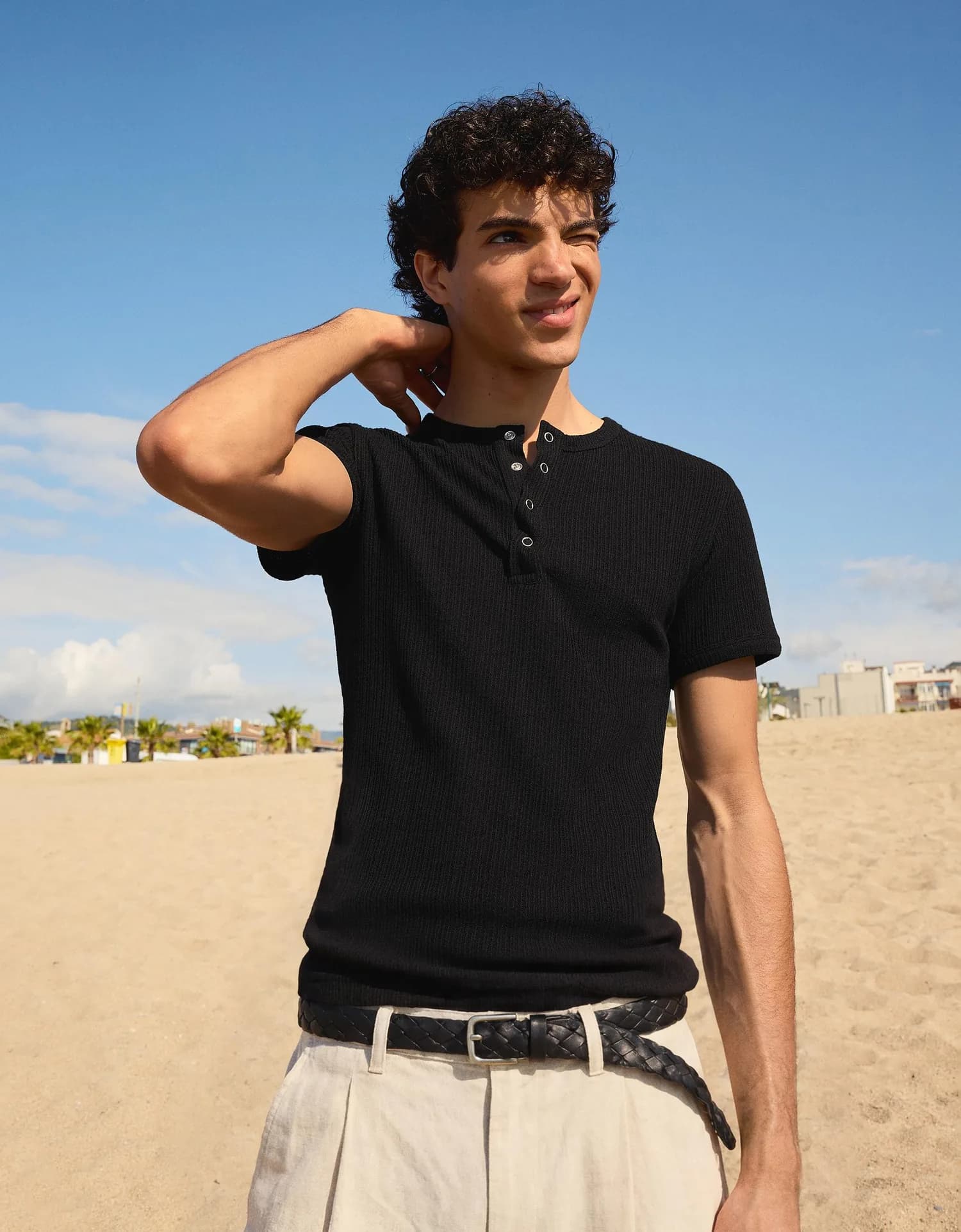 Camiseta Henley Texturizada