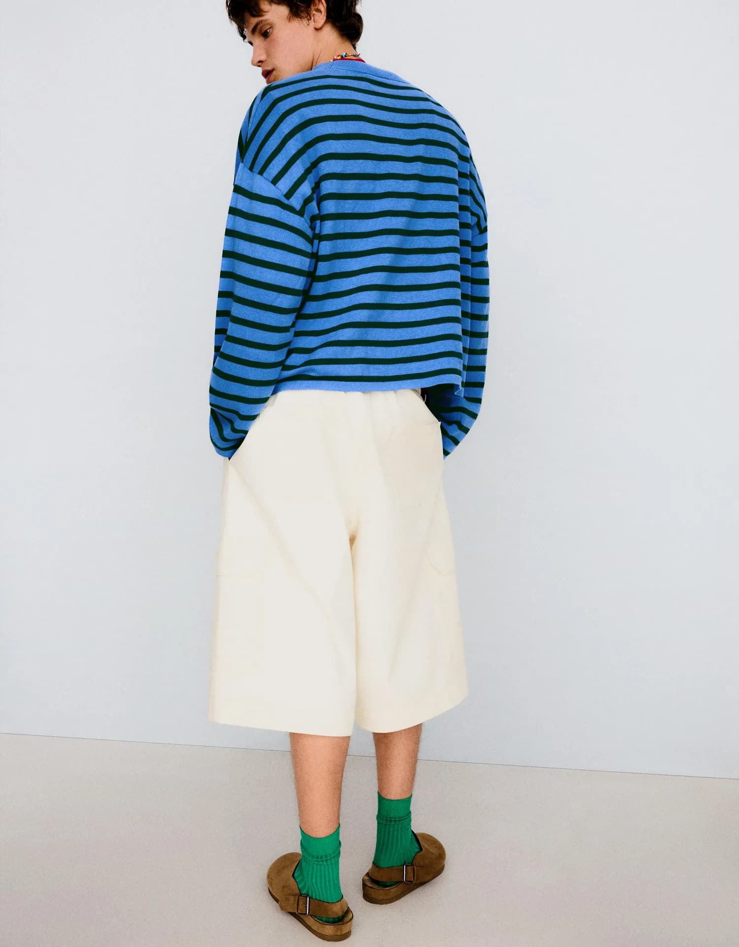 Bermuda Cargo Wide Leg com Pinças