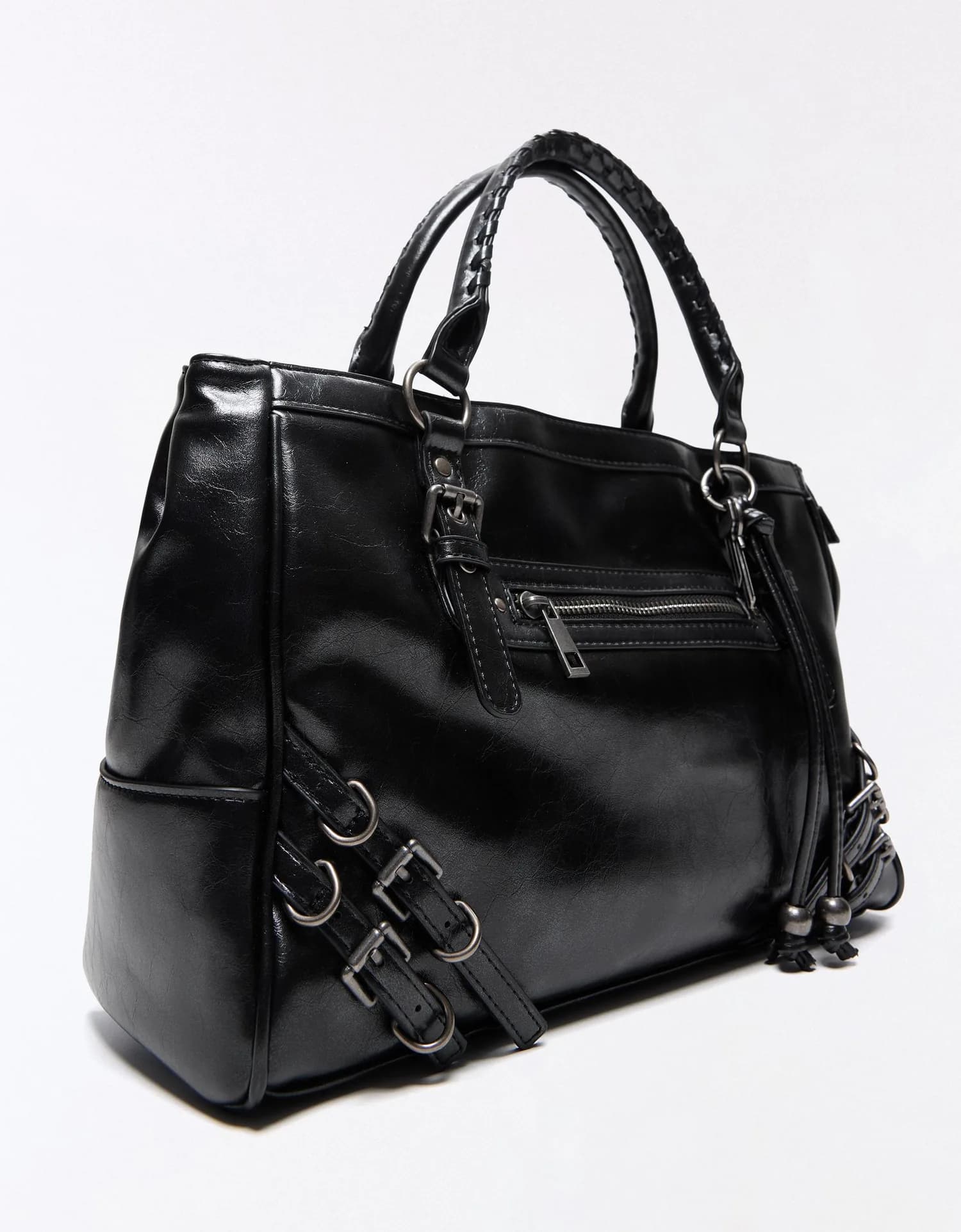 Bolsa Biker com Zíperes e Charm