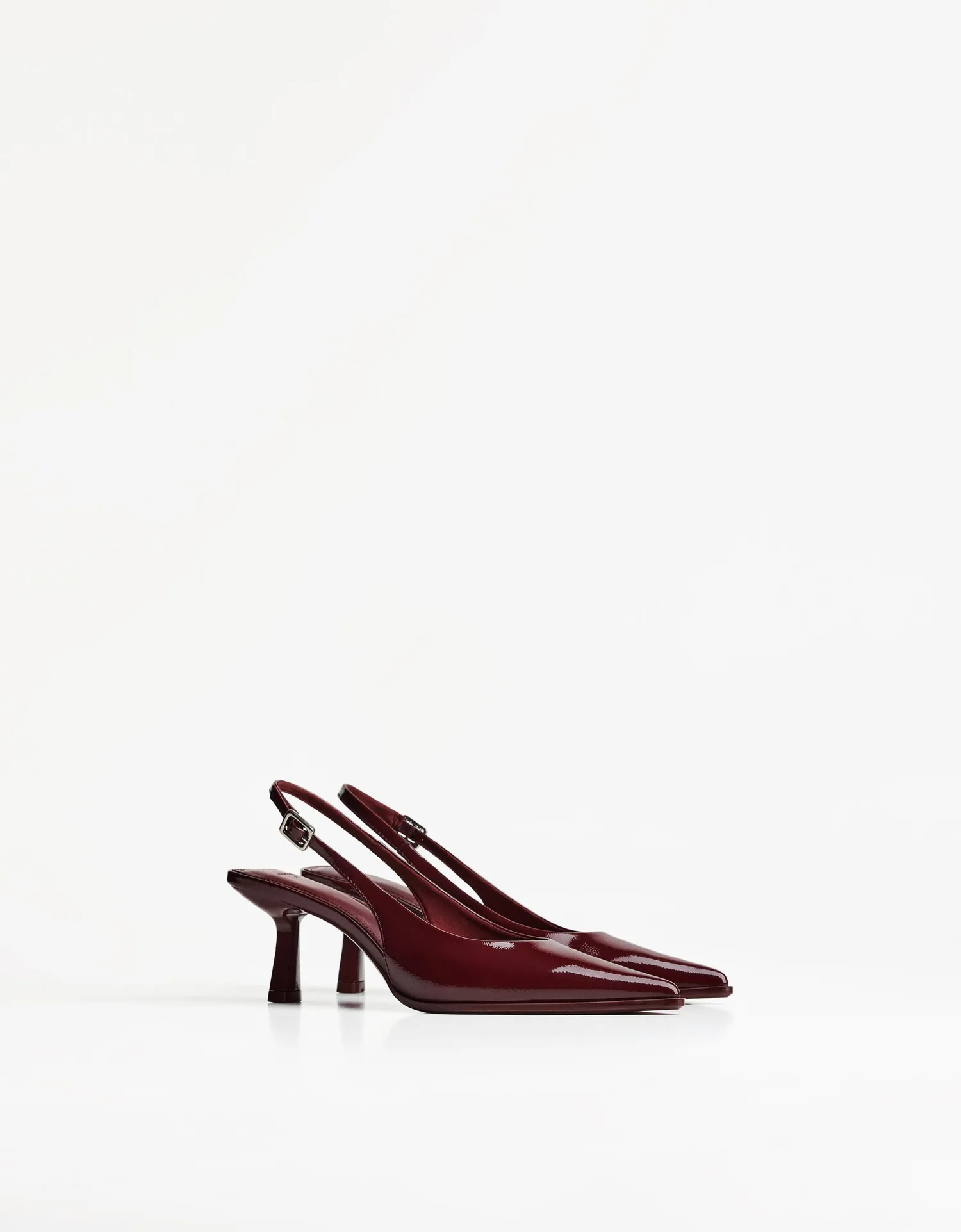 Sapato Kitten Heel sem Calcanhar