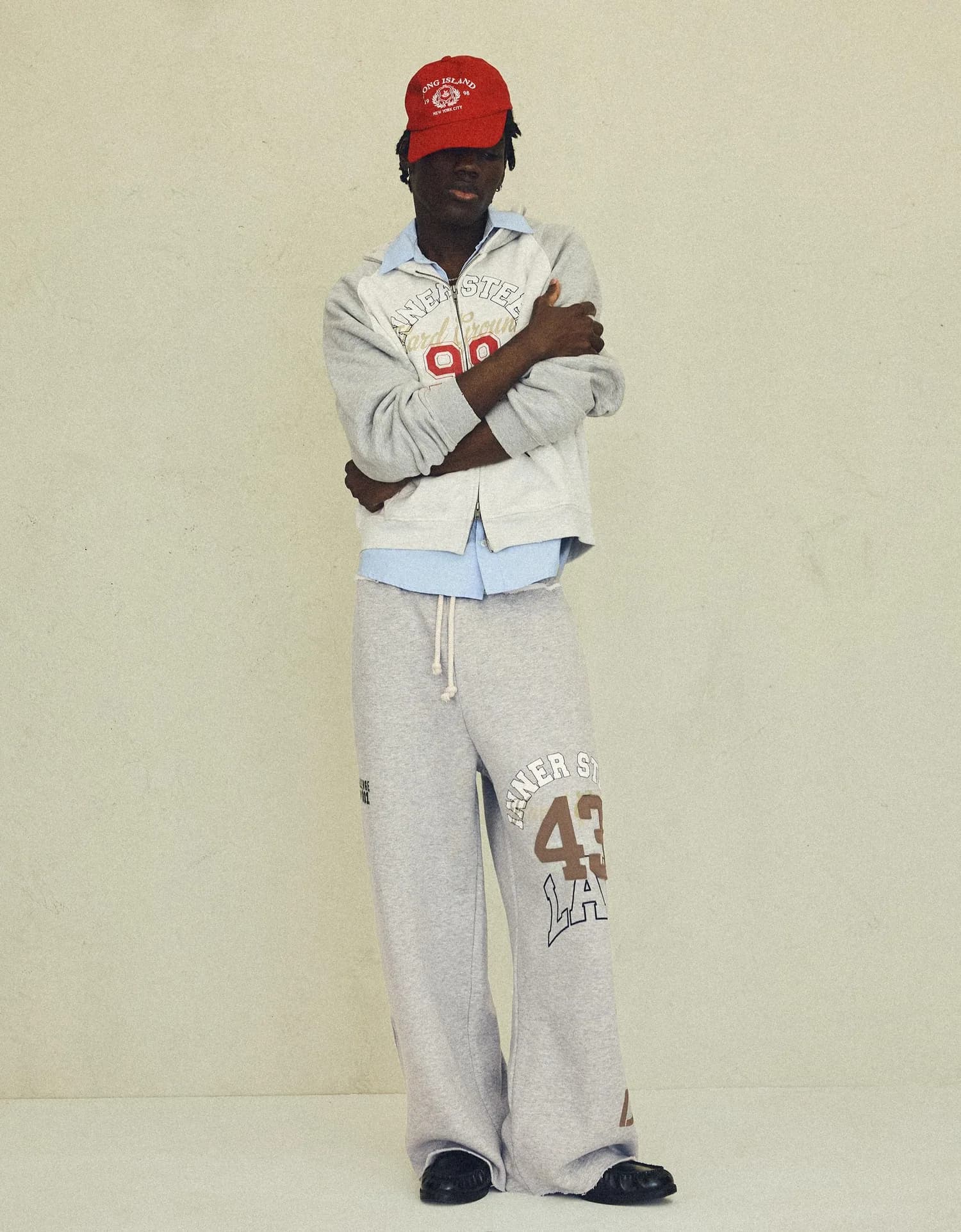 Calça Super Baggy de Moletom Varsity