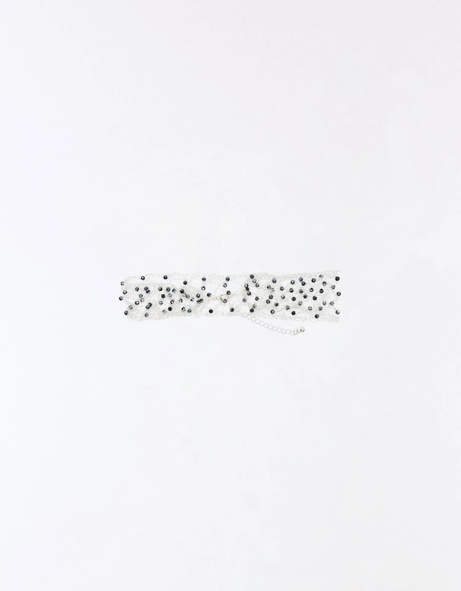 Colar Choker de Malha com Miçangas