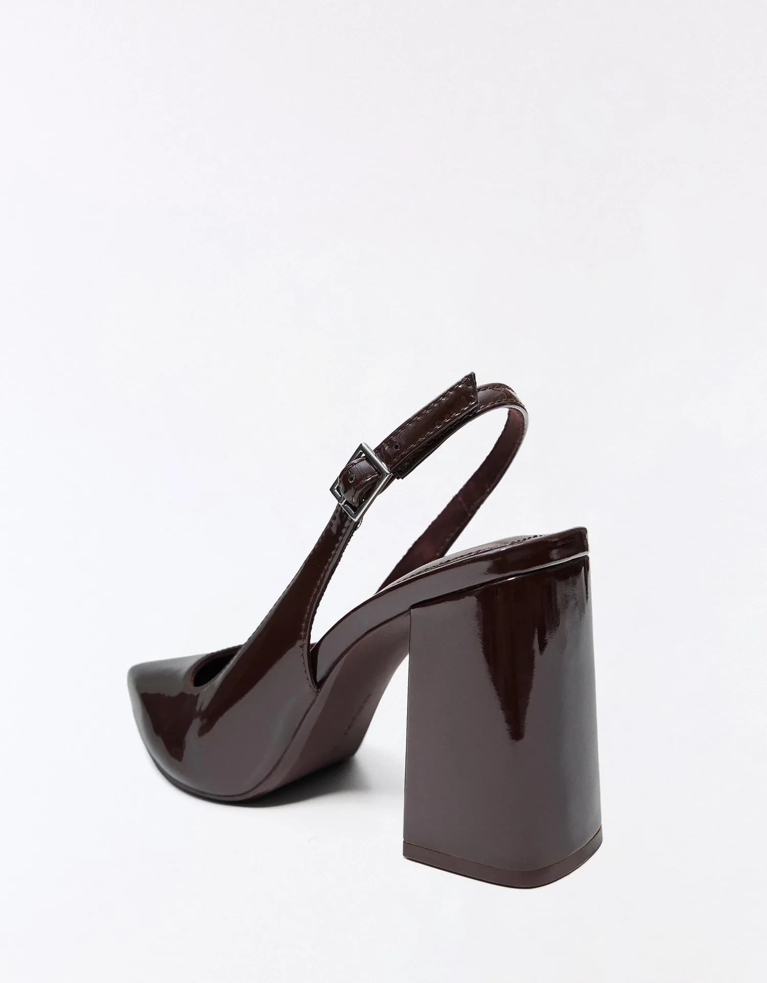 Sapato Slingback de Salto Grosso