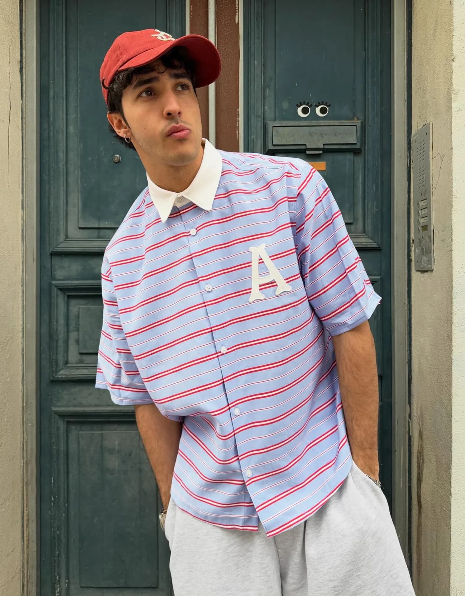 Camisa Boxy Listrada com Bordado
