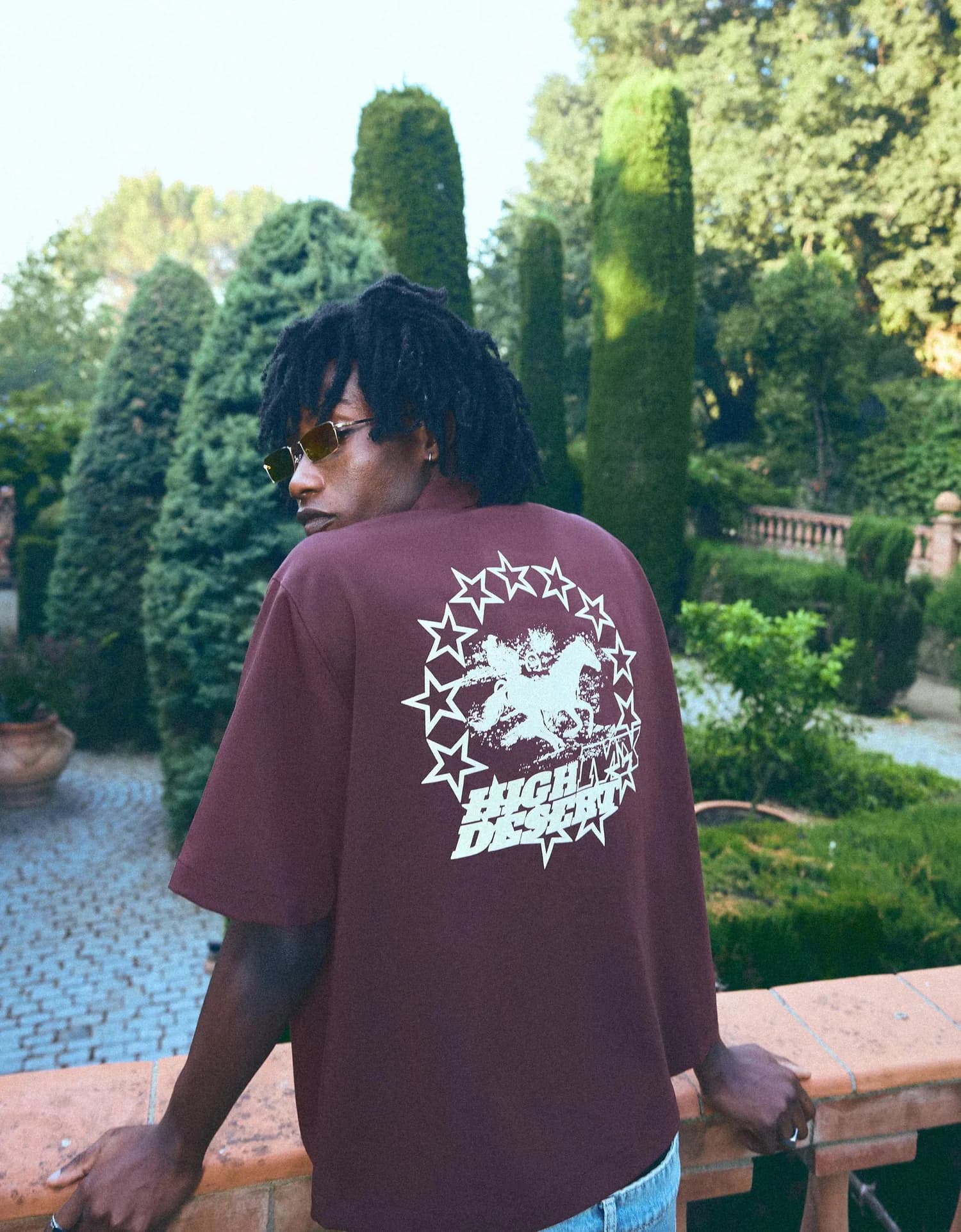 Camisa Boxy Estampada de Estrelas