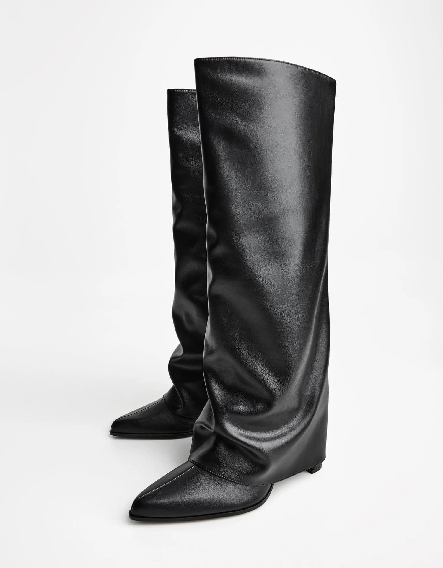 Bota Preta com Salto de 8,5 Cm