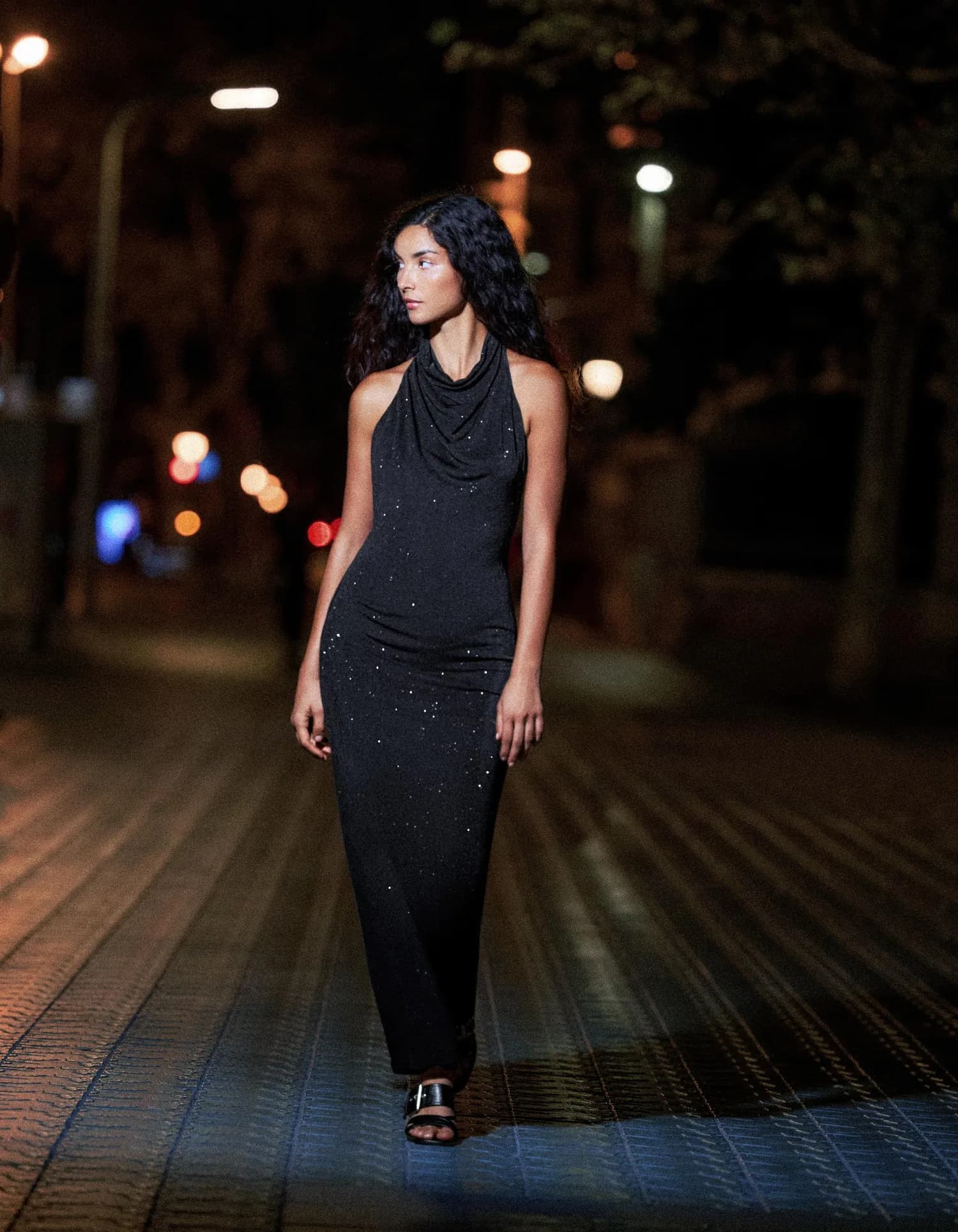 Vestido Longo Halter com Brilho