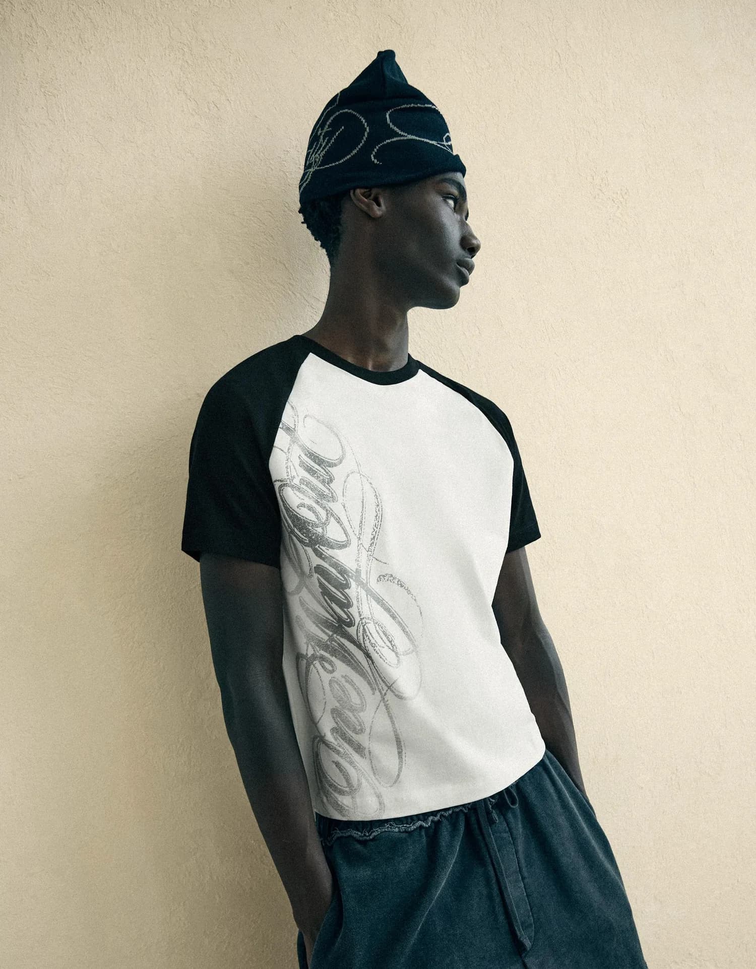 Camiseta Raglan Estampada Off-white