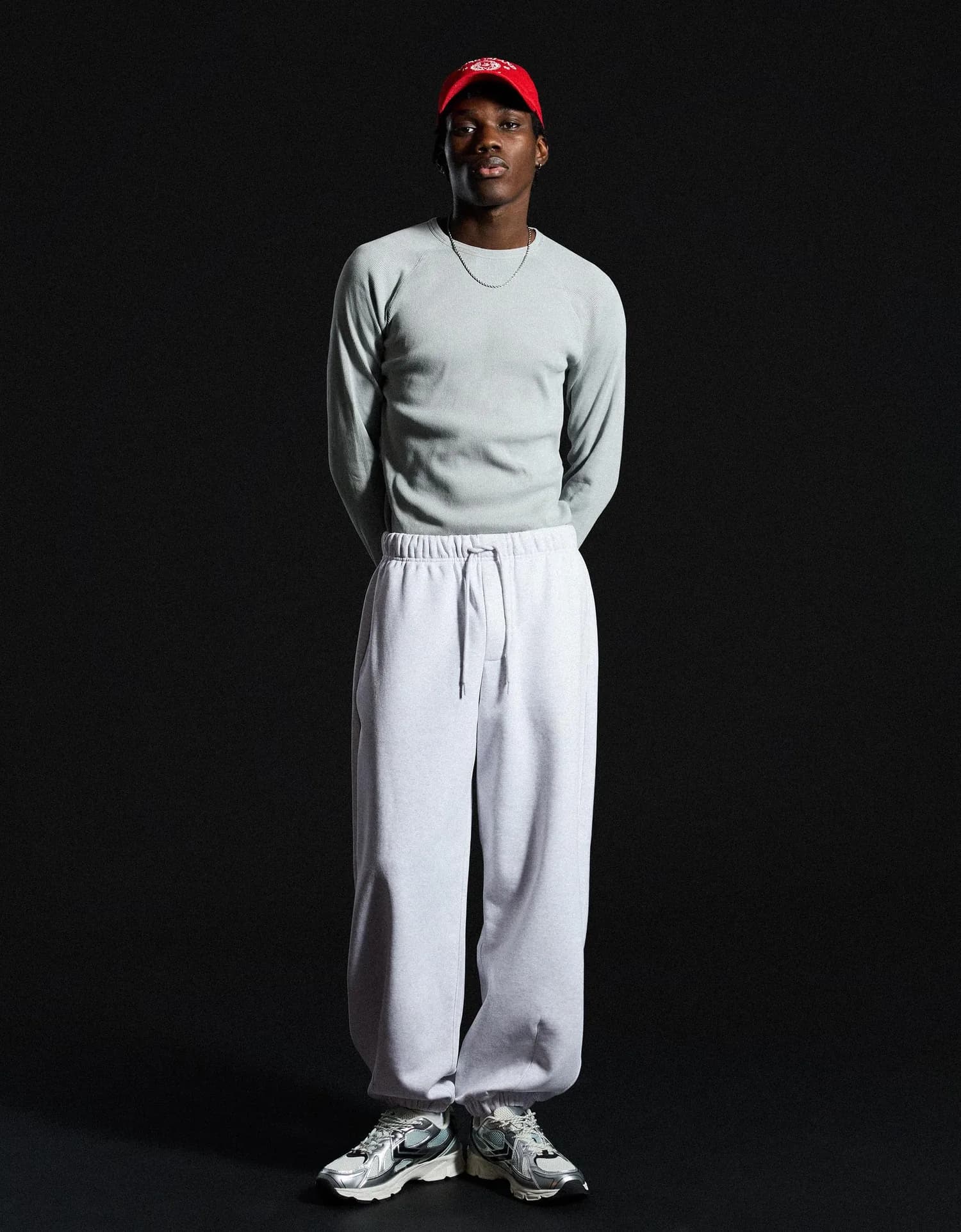 Calça Jogger de Moletom com Bordado