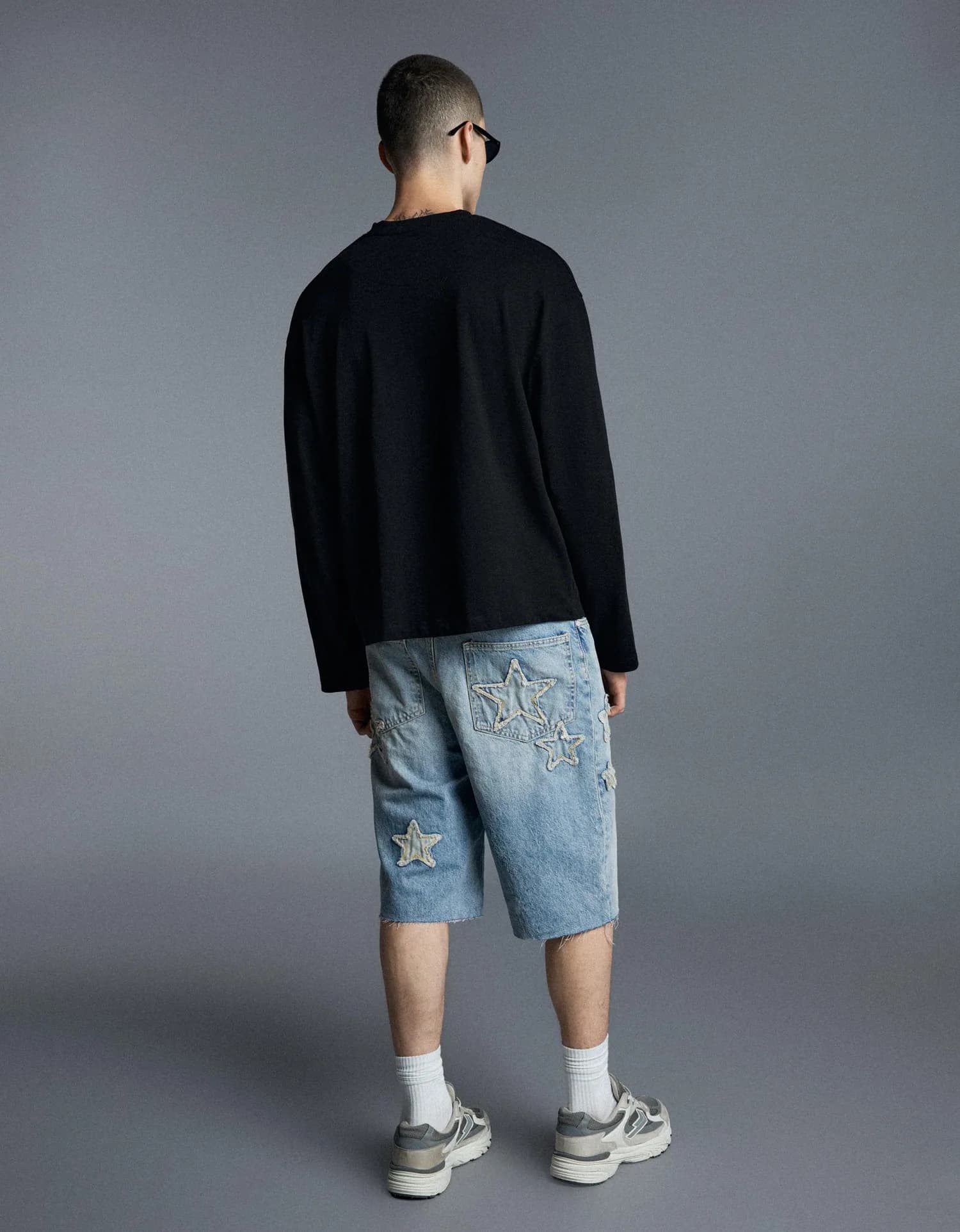 Bermuda Jeans Baggy com Estrelas