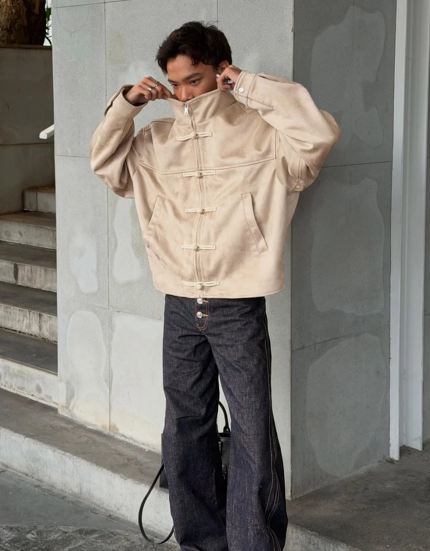 Jaqueta Efeito Suede com Alamares