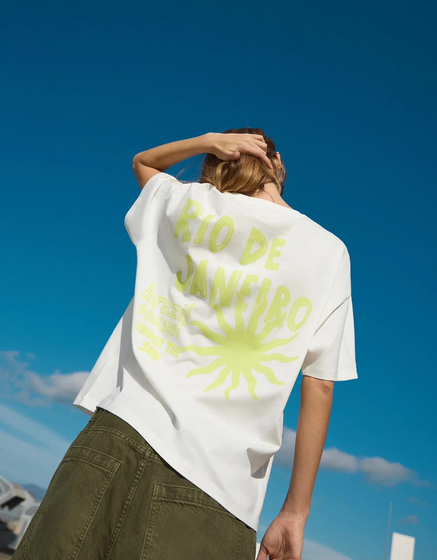 Camiseta com Estampa de Cidade