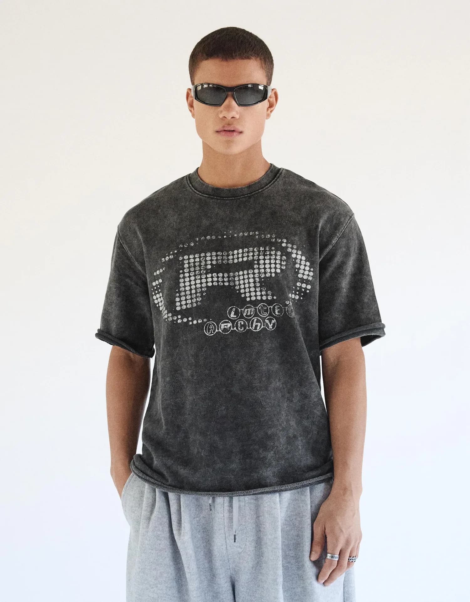 Camiseta Lavada com Estampa Pontilhada