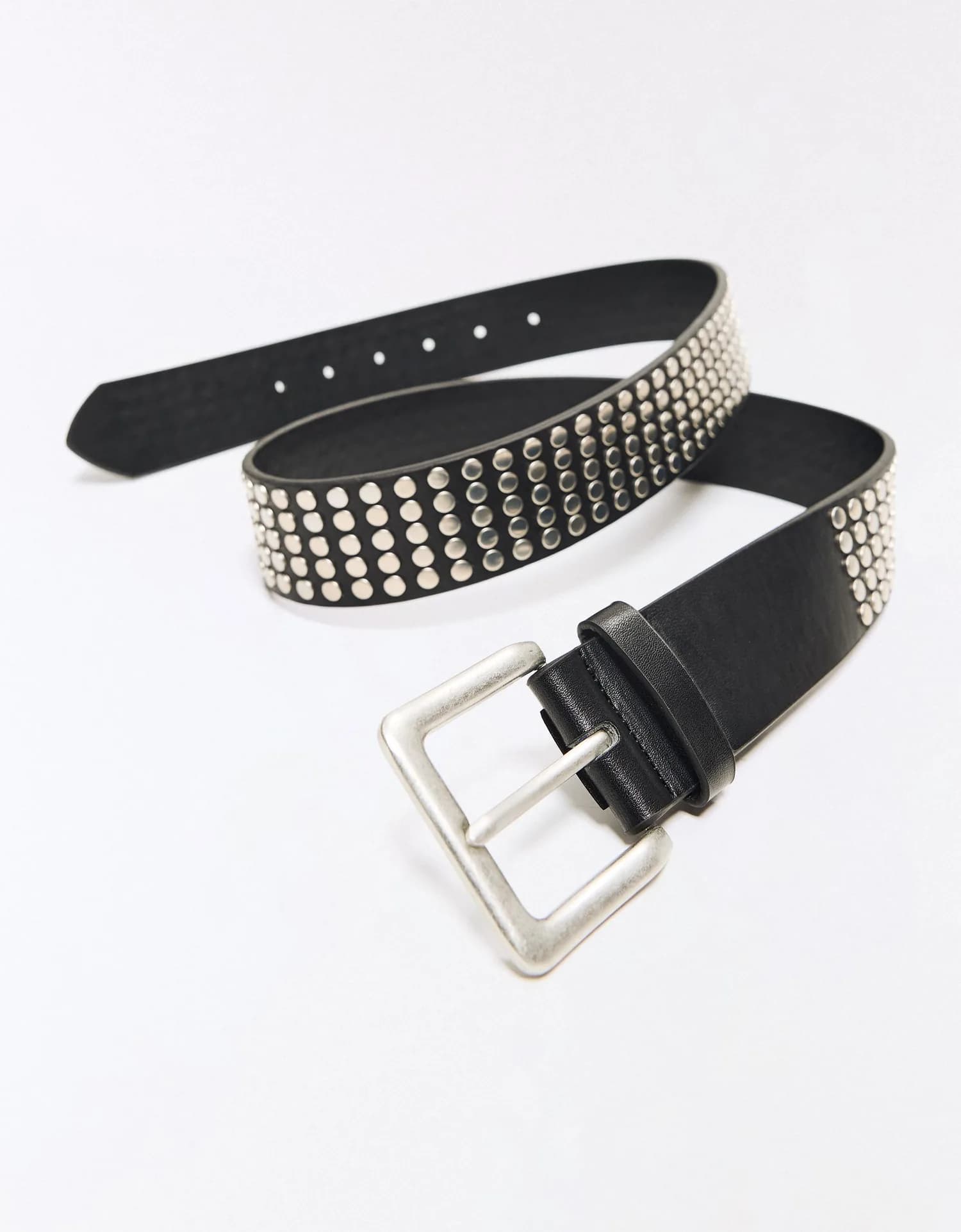 Cinto Preto com Tachas