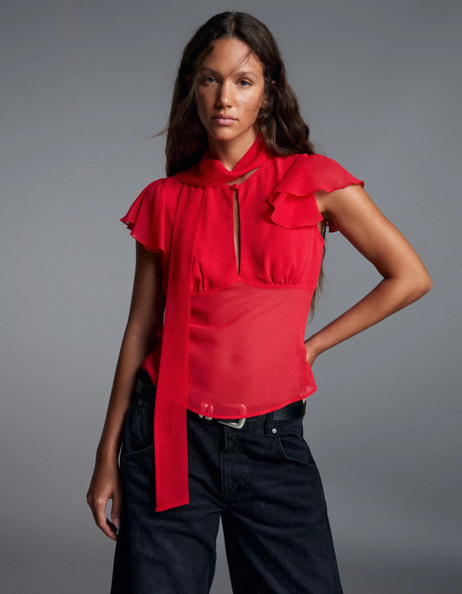 Camisa Ajustada com Babados