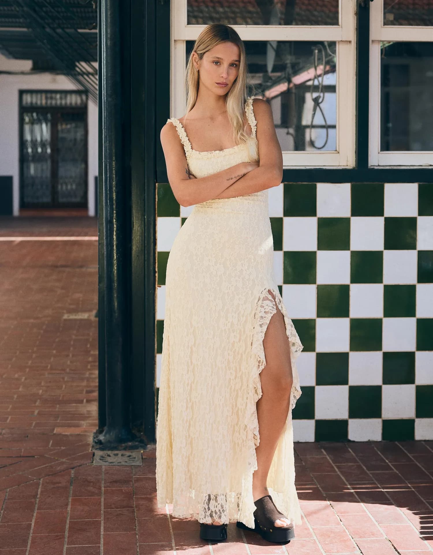Vestido Midi de Renda